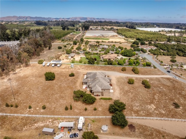 1950 Lemon Ranch Road, Arroyo Grande CA: https://media.crmls.org/medias/edf4990f-74f0-4573-8df7-6667db86c009.jpg
