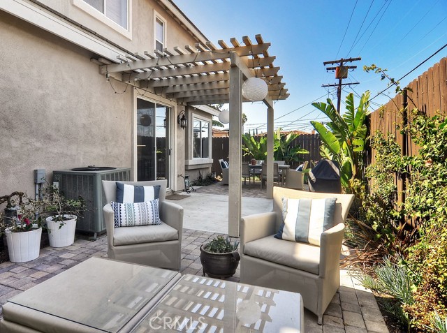 Detail Gallery Image 24 of 26 For 1581 Orange Ave #C,  Costa Mesa,  CA 92627 - 3 Beds | 2/1 Baths