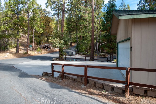 Detail Gallery Image 9 of 45 For 54648 Willow Cove, Bass Lake,  CA 93604 - 3 Beds | 2 Baths