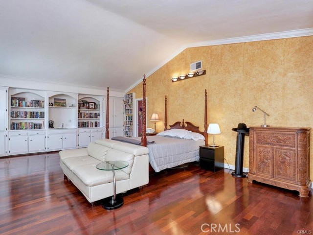 25152 Mammoth Circle, Lake Forest CA: https://media.crmls.org/medias/edf5b54d-6449-4a46-bd2a-efba9a4fc4d8.jpg