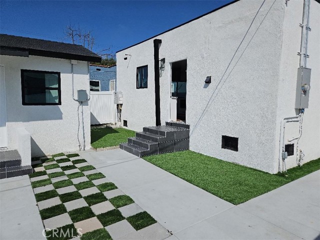 Image 2 for 3206 W 59Th St, Los Angeles, CA 90043