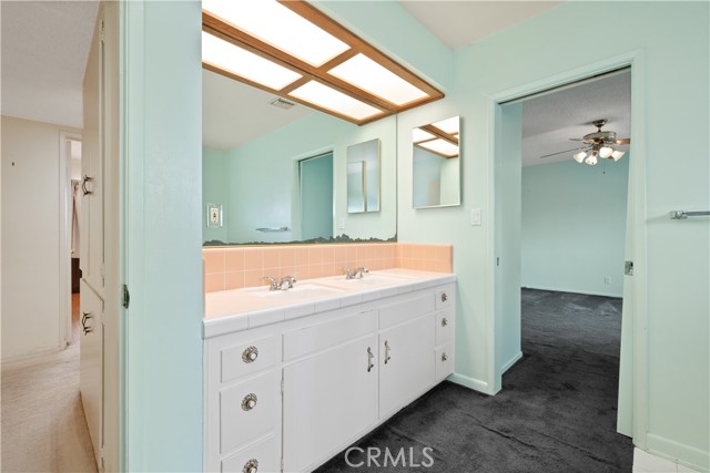 Detail Gallery Image 33 of 74 For 8 Clipper Rd, Rancho Palos Verdes,  CA 90275 - 5 Beds | 2/1 Baths