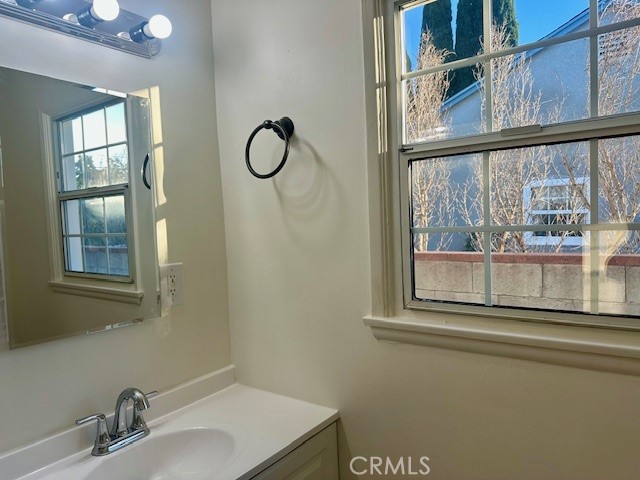 Detail Gallery Image 19 of 31 For 10133 Kester, –,  CA 91345 - 3 Beds | 2 Baths