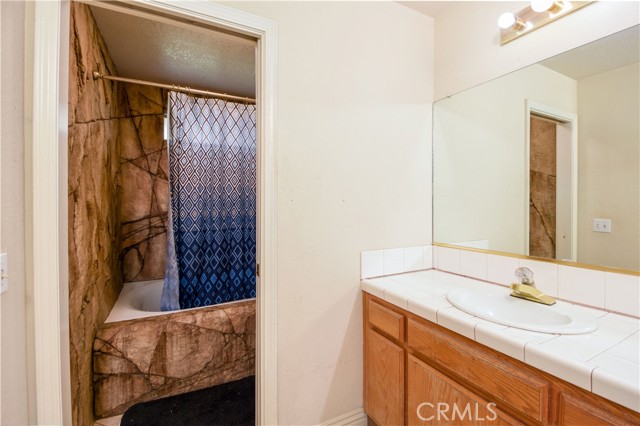 Detail Gallery Image 17 of 32 For 28970 Vacation, Canyon Lake,  CA 92587 - 4 Beds | 2 Baths