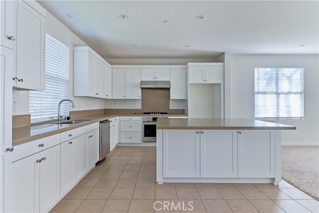 Detail Gallery Image 15 of 49 For 158 Falcon, Irvine,  CA 92618 - 4 Beds | 3/1 Baths