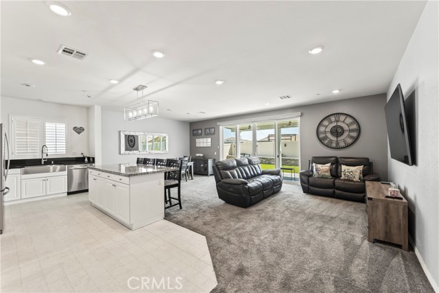 Detail Gallery Image 12 of 33 For 2443 Wild Oak Ct, Perris,  CA 92570 - 3 Beds | 2/1 Baths