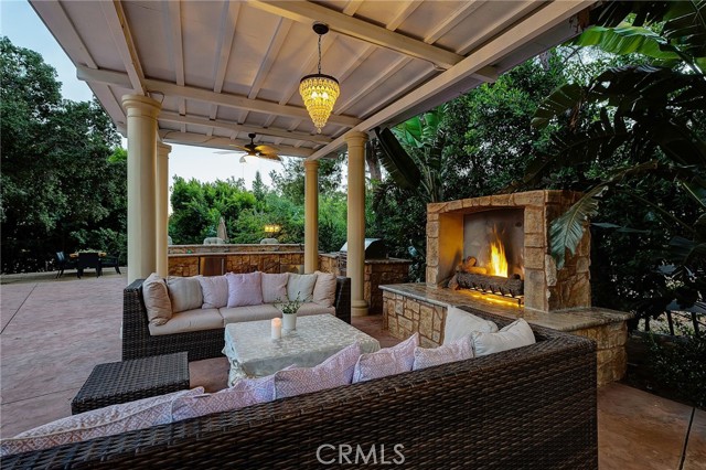 33 Sage Lane, Bell Canyon CA: https://media.crmls.org/medias/edf7a829-b84d-4fab-866b-20257dd4be90.jpg