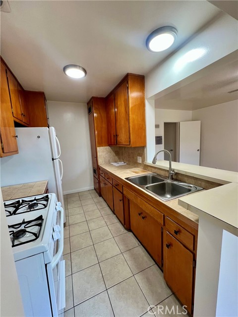 Detail Gallery Image 3 of 20 For 469 E Algrove St, Covina,  CA 91723 - 1 Beds | 1 Baths