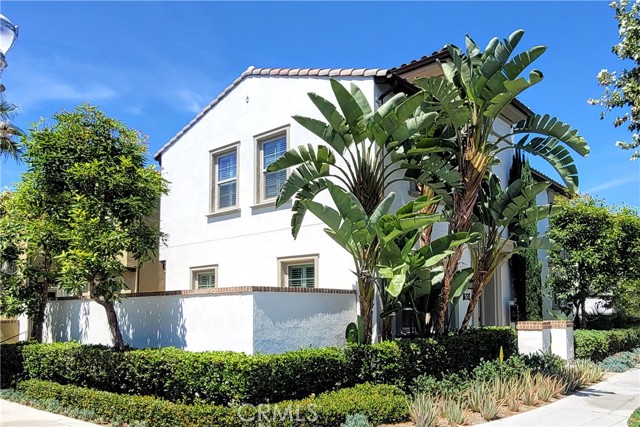 651 E Valencia Street, Anaheim CA: https://media.crmls.org/medias/edf82f77-fddf-44e8-9e64-f64b201f505d.jpg