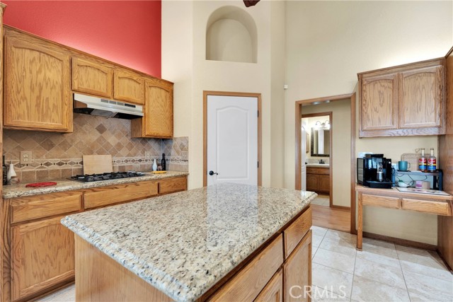 Detail Gallery Image 18 of 69 For 19501 Kinai Rd, Apple Valley,  CA 92307 - 4 Beds | 2/1 Baths