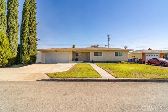 9027 Laurel Ave, Fontana, CA 92335