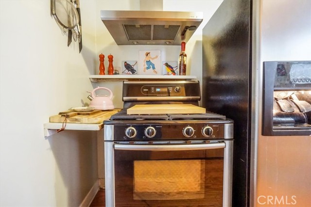 2270 E Orange Grove Boulevard, Pasadena CA: https://media.crmls.org/medias/edfa17d4-ee8d-45a0-8ffe-bdf82311d313.jpg