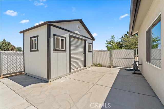 21813 Valley Vista Drive, Tehachapi CA: https://media.crmls.org/medias/edfa4da9-e095-4ce5-9ff1-b6d5121024b1.jpg