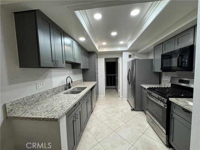 Detail Gallery Image 5 of 21 For 9854 Madera Ct, Rancho Cucamonga,  CA 91730 - 2 Beds | 2/1 Baths