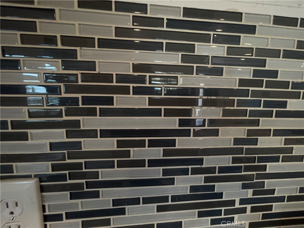 MLS #DW25150231 image #10