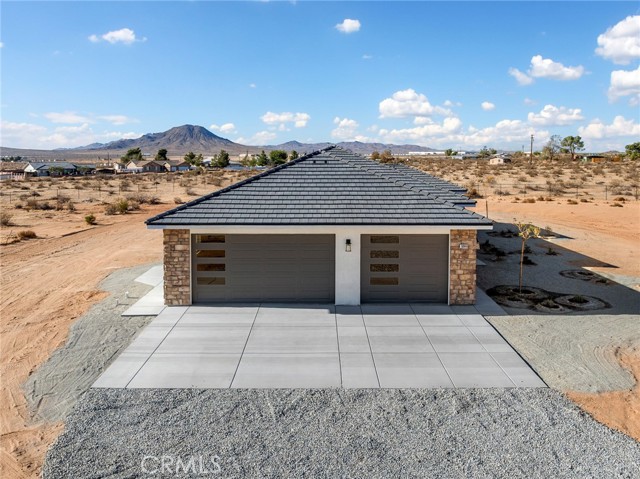 16944 Pauhaska Road, Apple Valley CA: https://media.crmls.org/medias/edfbbb7b-ddc2-4d8a-81ec-cc9efbf0ca40.jpg
