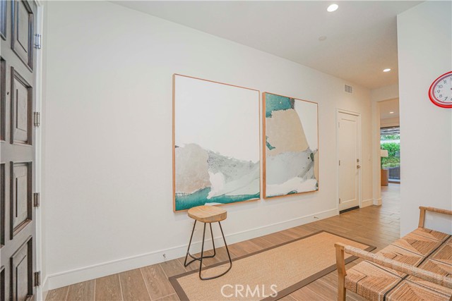 Detail Gallery Image 5 of 32 For 205 Oceano, Irvine,  CA 92602 - 3 Beds | 2/1 Baths