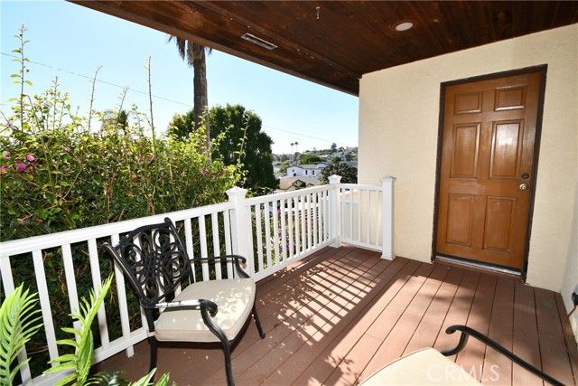 1033 Avenue A, Redondo Beach, California 90277, 3 Bedrooms Bedrooms, ,1 BathroomBathrooms,Residential,Sold,Avenue A,SB23202563