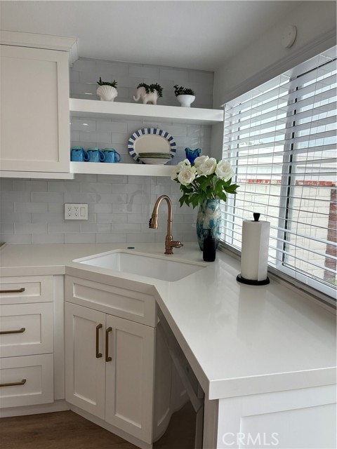 Detail Gallery Image 7 of 20 For 33565 via Corvalian, Dana Point,  CA 92629 - 3 Beds | 2/1 Baths
