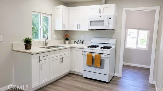 21786 Cottonwood Avenue, Moreno Valley CA: https://media.crmls.org/medias/edffffd4-c430-43b6-afd6-3c94aa9ecdeb.jpg