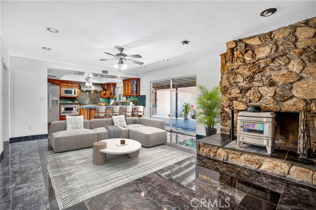 17558 Lahey Street, Granada Hills CA: https://media.crmls.org/medias/ee000c27-cd1a-485f-95c5-0539af2b4db5.jpg