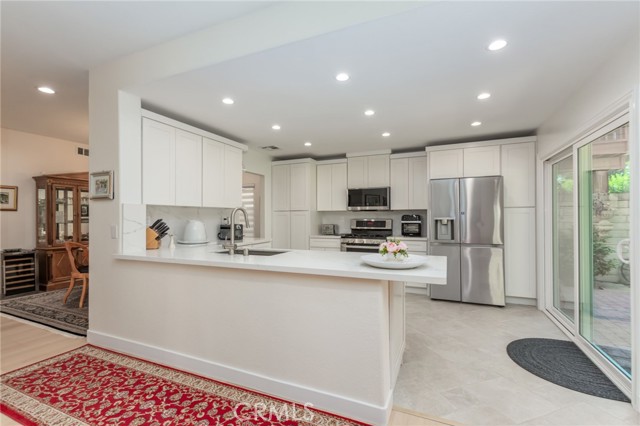Detail Gallery Image 13 of 50 For 15535 Mallory Ct, Moorpark,  CA 93021 - 4 Beds | 2/1 Baths