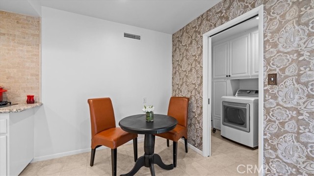 Detail Gallery Image 8 of 33 For 474 Georgia Ct, Claremont,  CA 91711 - 3 Beds | 2 Baths