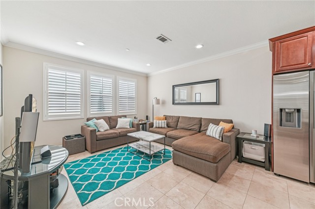 Detail Gallery Image 2 of 34 For 3804 Howard Ave, Los Alamitos,  CA 90720 - 3 Beds | 2/1 Baths