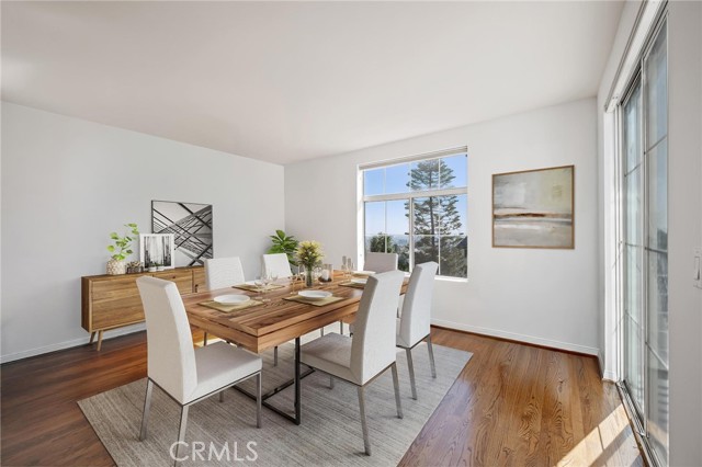 Detail Gallery Image 6 of 35 For 8246 Woodshill Trl, Los Angeles,  CA 90069 - 4 Beds | 4 Baths