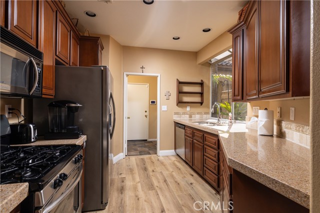 Detail Gallery Image 9 of 17 For 60 Sentinel Pl, Aliso Viejo,  CA 92656 - 2 Beds | 2/1 Baths