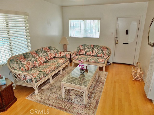 Detail Gallery Image 7 of 35 For 230 -230 1/2 N Alvarado St, Los Angeles,  CA 90026 - 2 Beds | 2 Baths