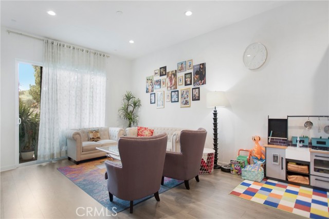 Detail Gallery Image 16 of 36 For 422 W Central Ave, Brea,  CA 92821 - 4 Beds | 3/1 Baths