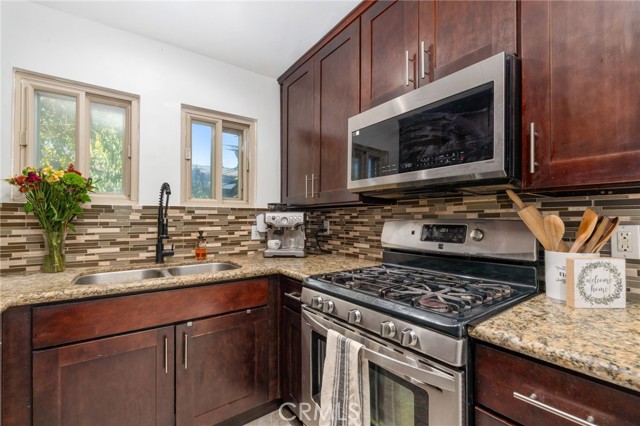 Detail Gallery Image 9 of 29 For 516 E Sunkist, Ontario,  CA 91761 - 3 Beds | 1 Baths