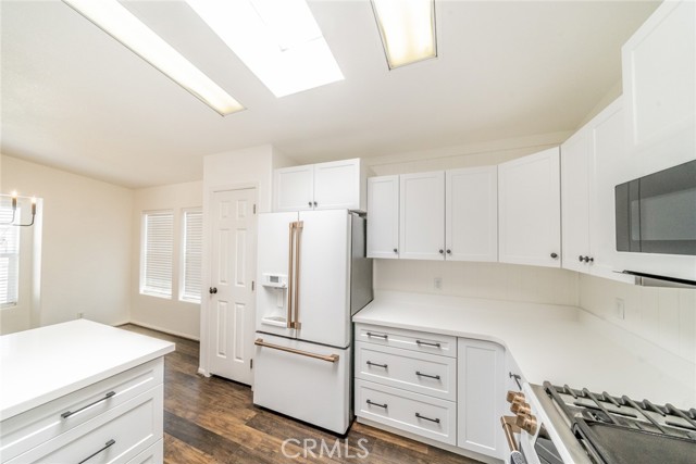 Detail Gallery Image 9 of 55 For 22241 Nisqually Rd #33,  Apple Valley,  CA 92308 - 3 Beds | 2 Baths