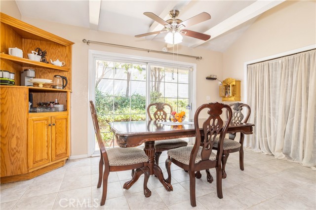 Detail Gallery Image 12 of 41 For 12142 Gerald Ave, Granada Hills,  CA 91344 - 4 Beds | 3 Baths