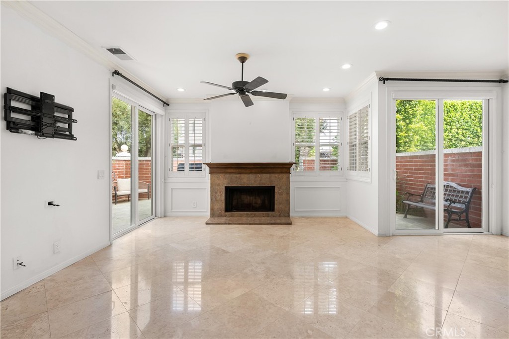 Ee0490fa 1404 49e1 Ade2 B2cd997e52b4