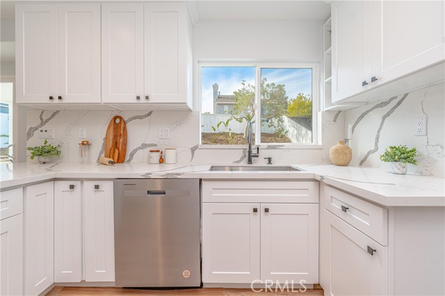 26687 Colt Drive, Corona CA: https://media.crmls.org/medias/ee04a8ee-37d2-4754-8cb0-d24413cc20d6.jpg