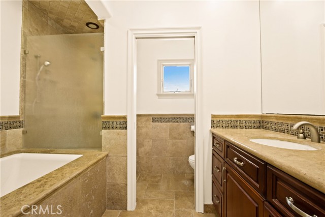 Detail Gallery Image 18 of 29 For 1627 Tustin Ave, Costa Mesa,  CA 92627 - 3 Beds | 2 Baths