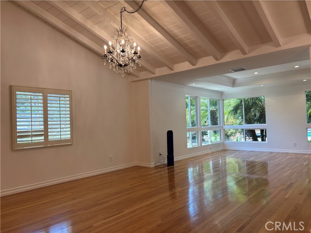 1631 Leycross Drive, La Canada Flintridge CA: https://media.crmls.org/medias/ee04d9a3-9b0d-476b-8916-52460fea465a.jpg