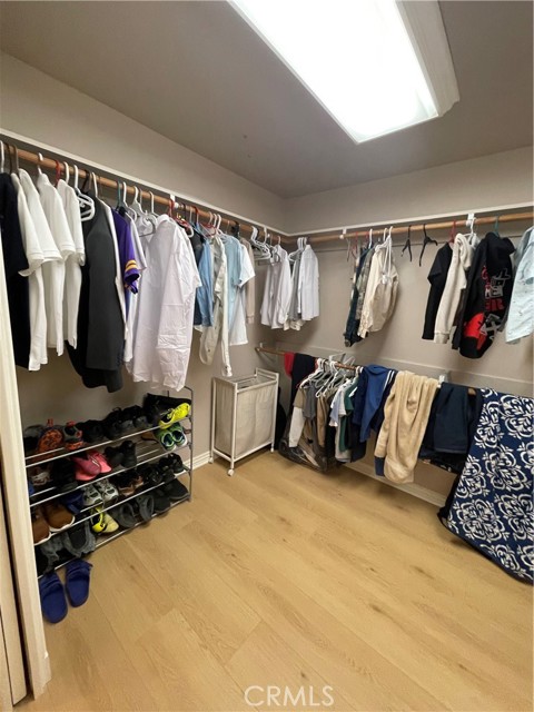 Detail Gallery Image 22 of 66 For 17183 Sunburst, –,  CA 91325 - 4 Beds | 4/1 Baths