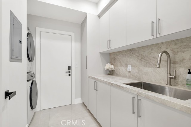 Detail Gallery Image 31 of 75 For 20151 via Medici, Porter Ranch,  CA 91326 - 5 Beds | 5 Baths