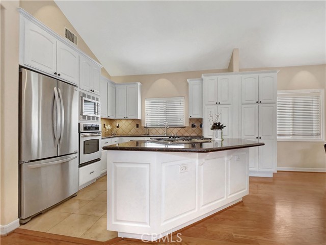 2604 Voorhees Avenue, Redondo Beach, California 90278, 4 Bedrooms Bedrooms, ,2 BathroomsBathrooms,Residential,Sold,Voorhees,PV22133331