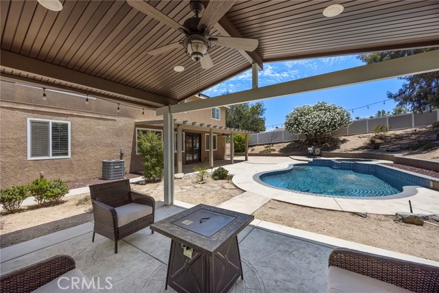 27509 Colt Drive, Corona CA: https://media.crmls.org/medias/ee06eb40-c1d6-4b7c-8e89-b78845620213.jpg