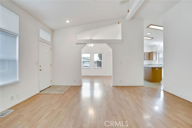 10961 Desert Lawn Drive, Calimesa CA: https://media.crmls.org/medias/ee08b881-f07c-4871-9f5e-f4c74b5f7b6a.jpg