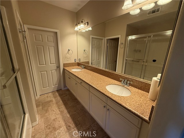 602 Asbury Drive, Claremont CA: https://media.crmls.org/medias/ee0921b3-2adc-40f5-96f0-8c7be4789abf.jpg