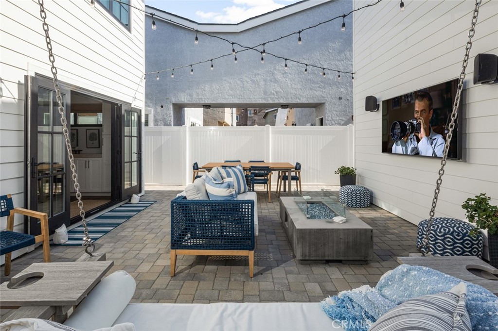 Ee09276d 8e93 4ab6 9f4e Afc4436d3af6