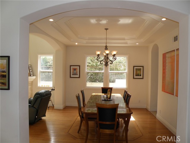 Detail Gallery Image 6 of 16 For 1201 2nd St, Manhattan Beach,  CA 90266 - 5 Beds | 4/1 Baths