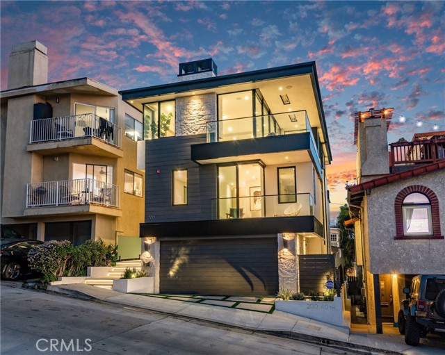 200 40th Street, Manhattan Beach, California 90266, 4 Bedrooms Bedrooms, ,4 BathroomsBathrooms,Residential,Sold,40th,SB22010624