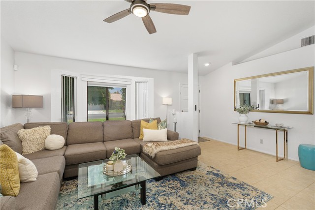 78680 Saguaro Road, La Quinta CA: https://media.crmls.org/medias/ee09e4d3-f3b7-4379-8c37-3488d3168033.jpg
