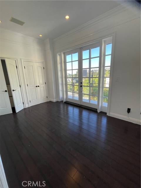 Detail Gallery Image 11 of 17 For 8655 Hillside, Los Angeles,  CA 90069 - 4 Beds | 4 Baths